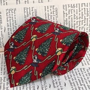Jos A Bank Men's Christmas Tree Rocking Horse Silk Tie Premier Collection 58 in